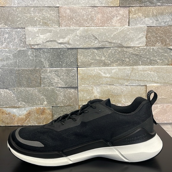 ECCO Women's Biom 2.2 Low Breathru Sneaker - Picture 9 of 11